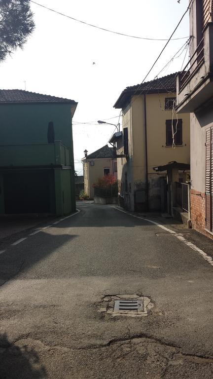 La Torretta - Cerreto Grue Acomodação com café da manhã Sarezzano Exterior foto